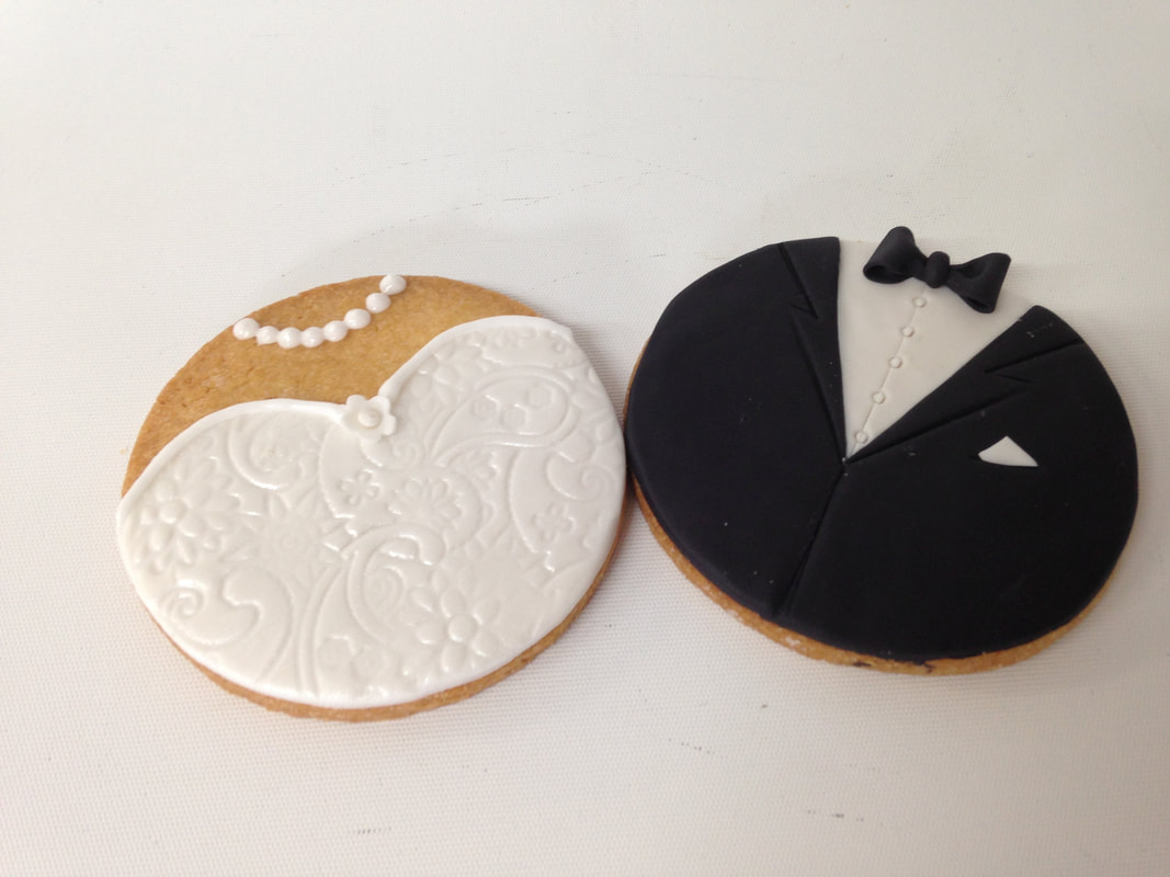 bride and groom cookie