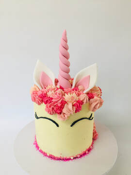 pink ombre unicorn cake 