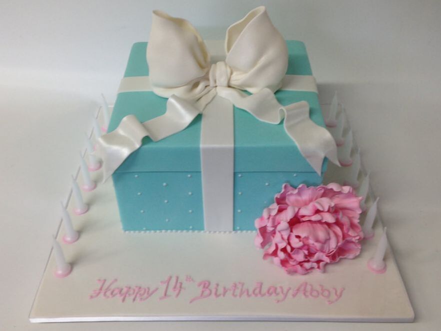 Tiffany style present box cake with peony 